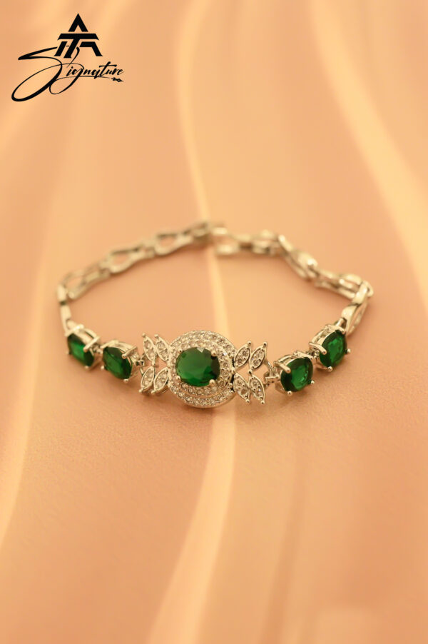 Silver Aurora Emerlad Green Bracelet