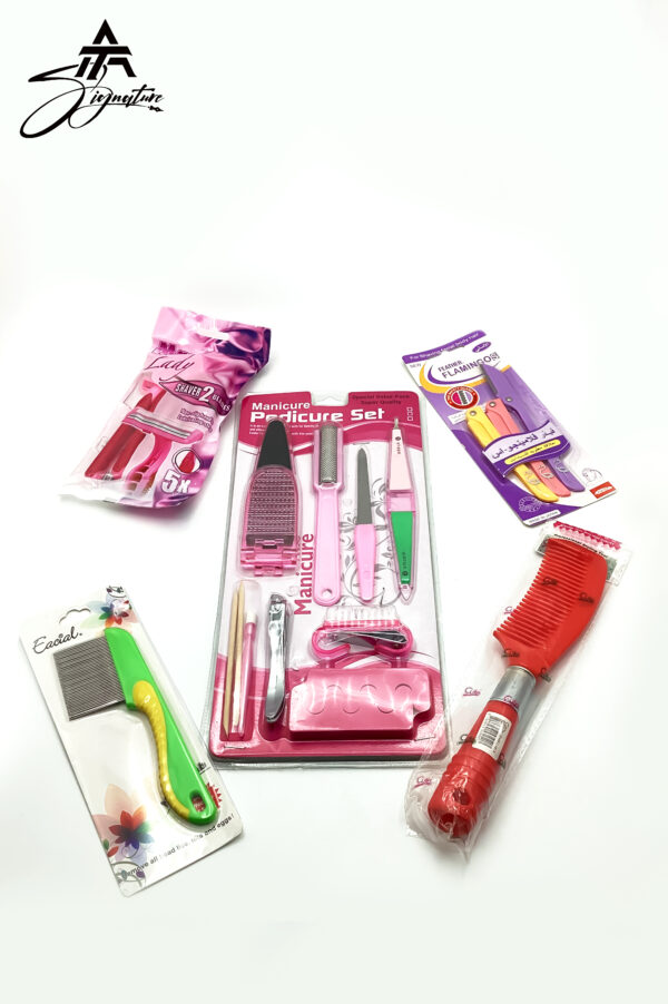 Deluxe Manicure & Pedicure Set with Combs and Razors